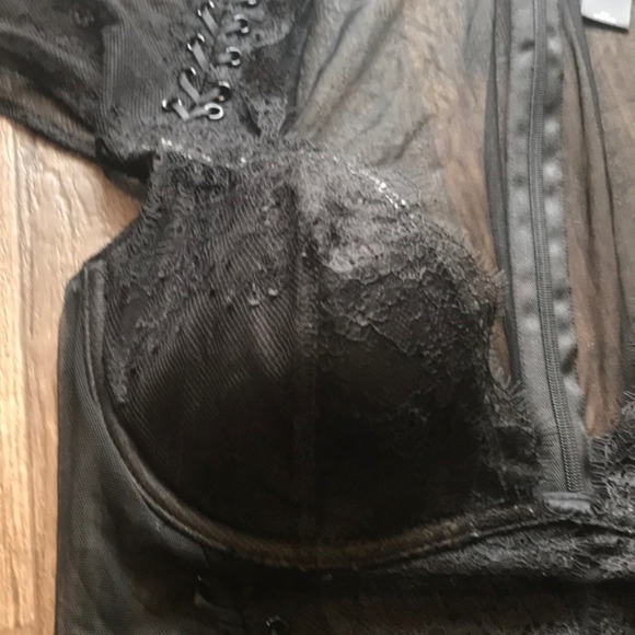 Chantilly Lace Up Cap-sleeve Bodysuit thong teddy - Picture 3 of 8